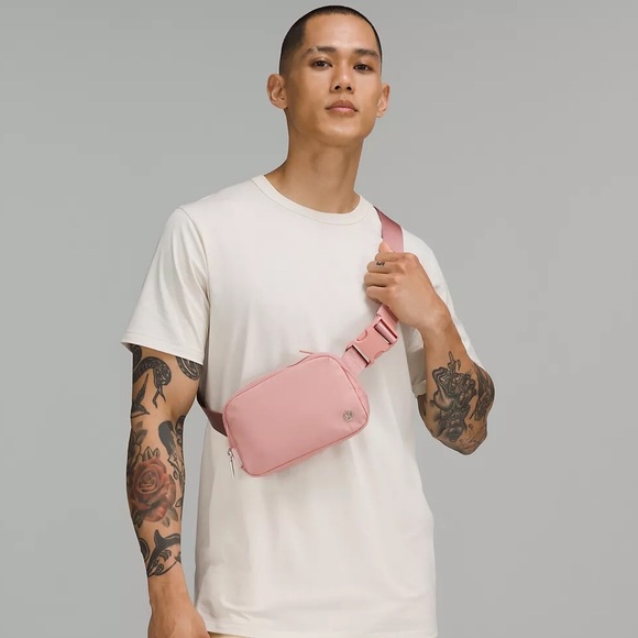 NWT [Lululemon] Everywhere Belt Bag in Pastel Pink 💖 - Picture 9 of 9